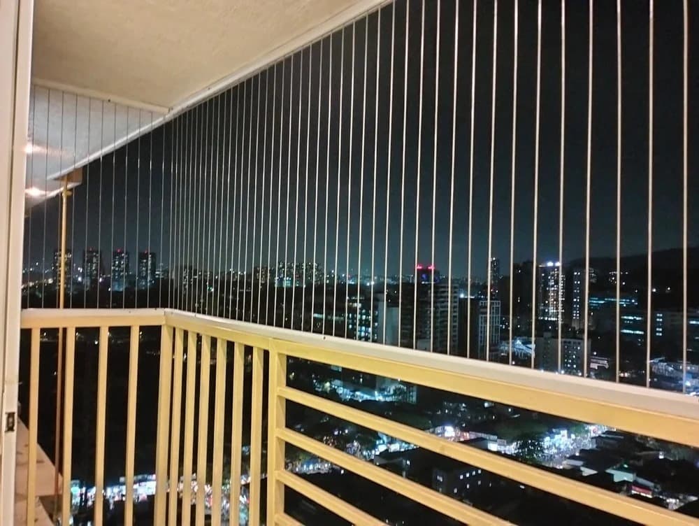 Night Panoramic Balcony Invisible Grill